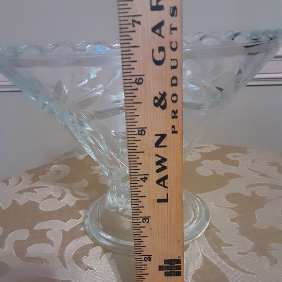 Glass Prescut 9 x 7 Pedestal Bowl - Picture 5 of 6